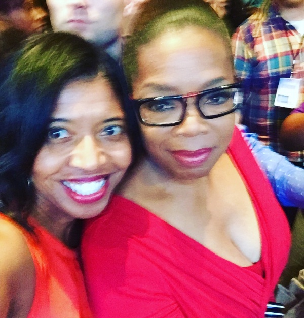 Sonya Jenkins takes Selfie with Oprah during Essence Fest 2016